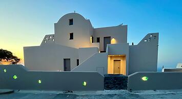 Elements Cozy Suites