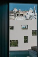 Elements Cozy Suites