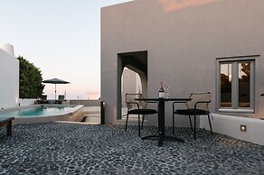 Elements Cozy Suites