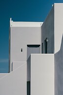 Elements Cozy Suites