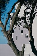 Elements Cozy Suites