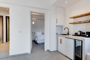 Elements Cozy Suites