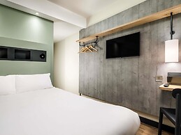 ibis budget Manchester Airport