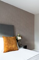 Fitzrovia apartments by DMONTRIO