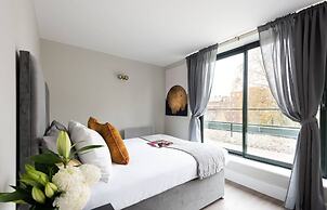 Fitzrovia apartments by DMONTRIO