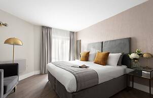 Fitzrovia apartments by DMONTRIO