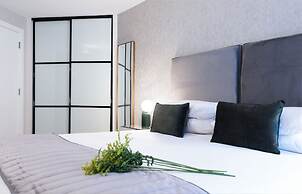 Fitzrovia apartments by DMONTRIO