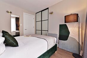 Fitzrovia apartments by DMONTRIO