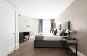 Fitzrovia apartments by DMONTRIO
