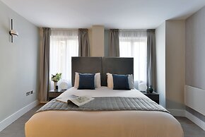 Fitzrovia apartments by DMONTRIO