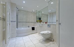 Fitzrovia apartments by DMONTRIO