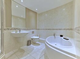Fitzrovia apartments by DMONTRIO
