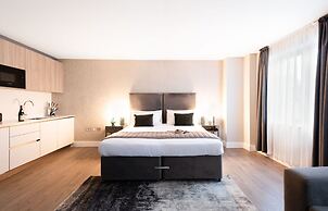 Fitzrovia apartments by DMONTRIO