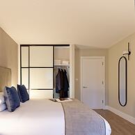 Fitzrovia apartments by DMONTRIO