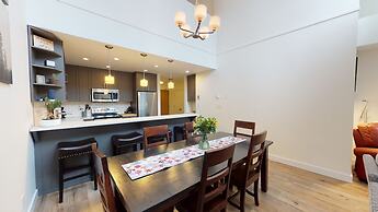 Greyhawk by Whistler Premier