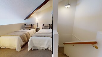 Greyhawk by Whistler Premier