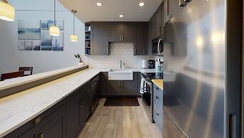 Greyhawk by Whistler Premier