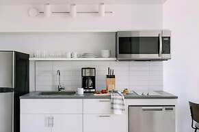 Sonder by Marriott Bonvoy Court Square Apartments Long Island City