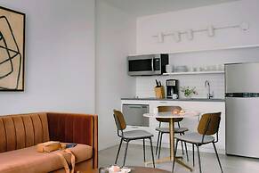 Sonder by Marriott Bonvoy Court Square Apartments Long Island City