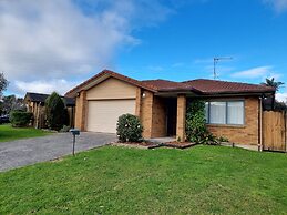 Beautiful 3BR House - WiFi - Car park