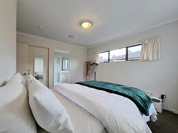 Beautiful 3BR House - WiFi - Car park