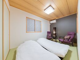 Yadoya Yanagidori East