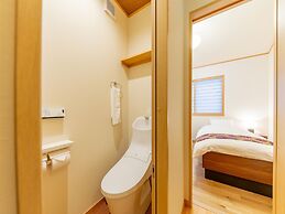 Yadoya Yanagidori East