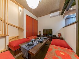 Yadoya Yanagidori East