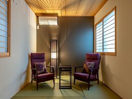 Yadoya Yanagidori East