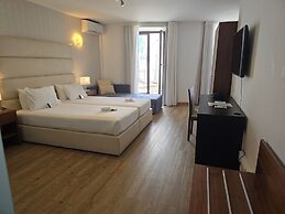 Oca Vitória Village