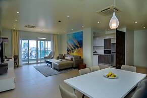 AURA SUITES