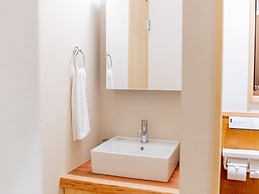 Yadoya Yanagidori West