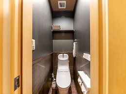 Yadoya Yanagidori West