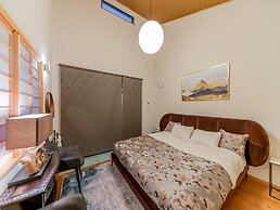 Yadoya Yanagidori West