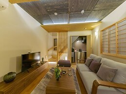 Yadoya Yanagidori West