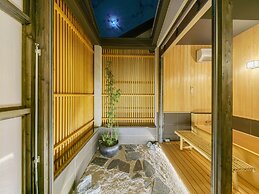 Yadoya Yanagidori West