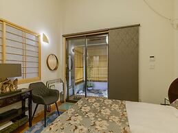 Yadoya Yanagidori West