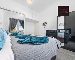 One Bedroom Apartment by Klass Living Serviced Accommodation Coatbridg