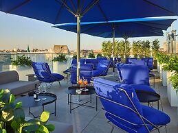 EST Grand Hotel Savoy