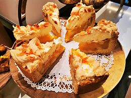 EST Grand Hotel Savoy