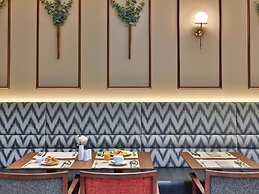 EST Grand Hotel Savoy