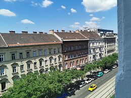 EST Grand Hotel Savoy