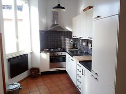 Large Vatican Apartment with 3 bedroom