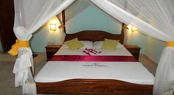 Titanic Hotel - Kilifi