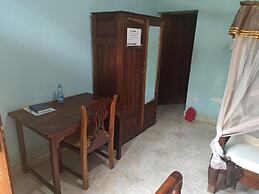 Titanic Hotel - Kilifi