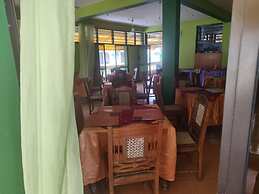 Titanic Hotel - Kilifi