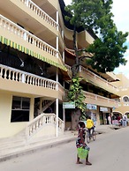 Titanic Hotel - Kilifi