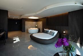 Gold Tower Lifestyle Hotel