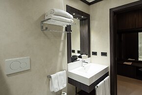 Gold Tower Lifestyle Hotel