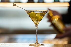 Gold Tower Lifestyle Hotel